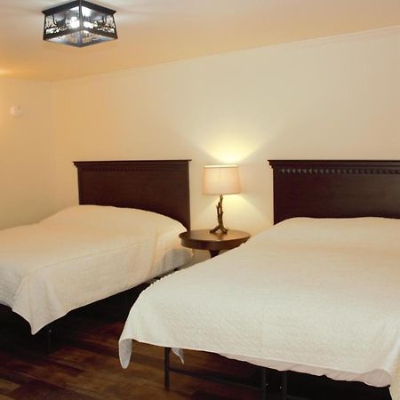 Stanford House Motel Manchester Center Eksteriør billede